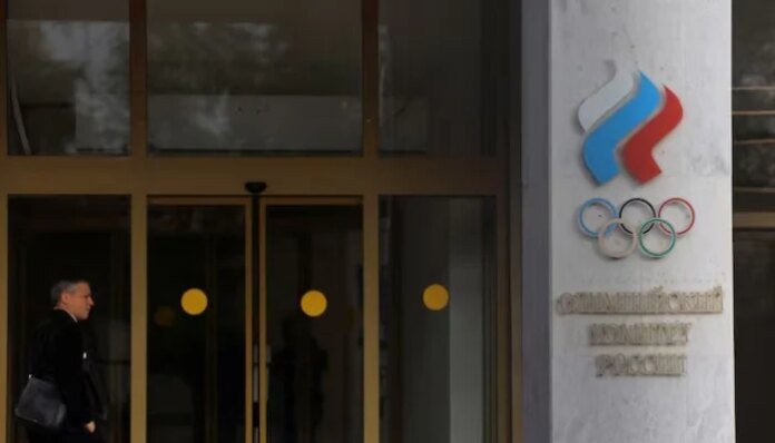 IOC lifts Russia suspension, athletes to return to international competitions