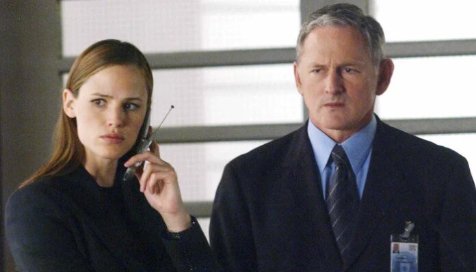 Jennifer Garner calls Victor Garber ‘father'