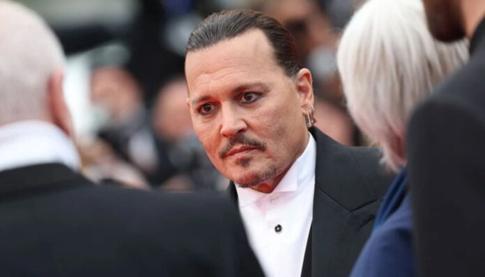 Johnny Depp unveils new look as Scrooge for upcoming film