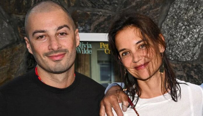 Katie Holmes 'in love' again with artist Jason Bard Yarmosky