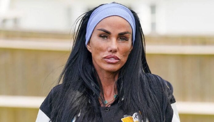 Katie Price says she 'hates' the way she looks