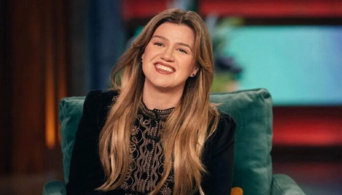 Kelly Clarkson's final talk show season gets major recognition