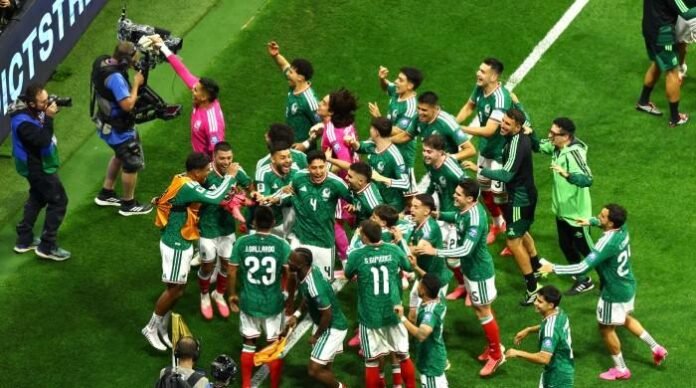 Mexico beat Ecuador 2-0 to reach World Cup last 16 and end knockout hoodoo