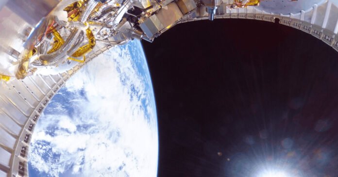 Mission to Save Falling NASA Space Telescope Suffers Setback