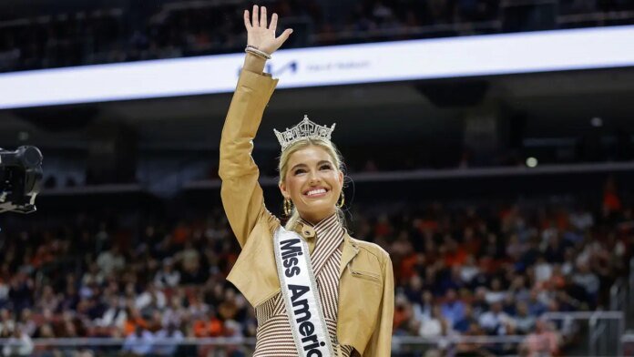 New Laker Walker Kessler popped the question to his former Miss America girlfriend Abbie Stockard