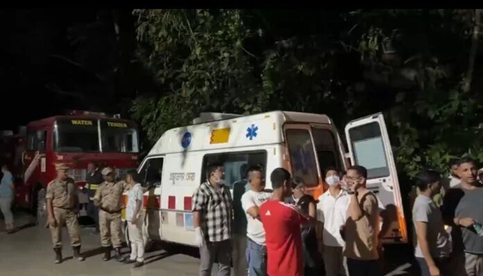 Nine dead, 15 trapped after India tunnel collapse