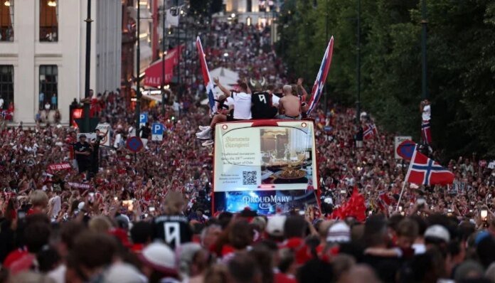 Norway turn World Cup heartbreak into celebration as huge crowds pack capital
