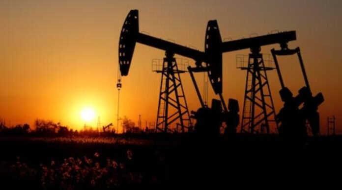 Oil up slightly ahead of long US weekend as peace efforts hold