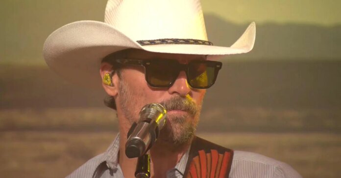 Saturday Sessions: Midland performs 