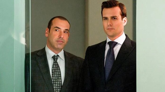 'Suits' star Rick Hoffman shocks fans with Harvey Specter-inspired look