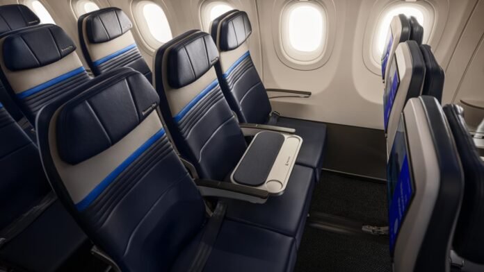 United Airlines' new upsell: Keeping other travelers out of the middle seat