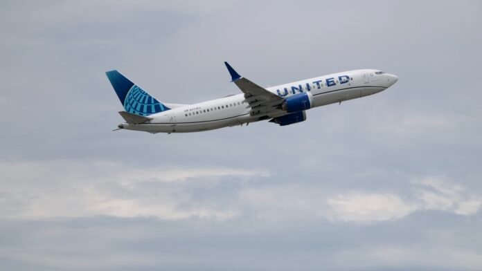 United earnings top estimates but airline expects $6 billion in added fuel costs