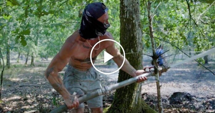 Video: Civilians Battle Wildfire Threatening Bordeaux