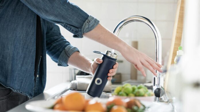 What Is The Right Time To Drink Water? These Expert Tips May Surprise You