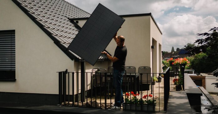 What You Need to Know About Installing Plug-In Solar Panels