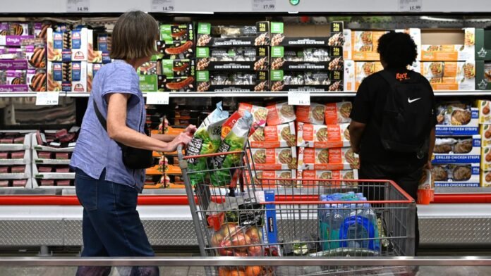 Wholesale prices unexpectedly declined 0.3% in June on big drop in gasoline