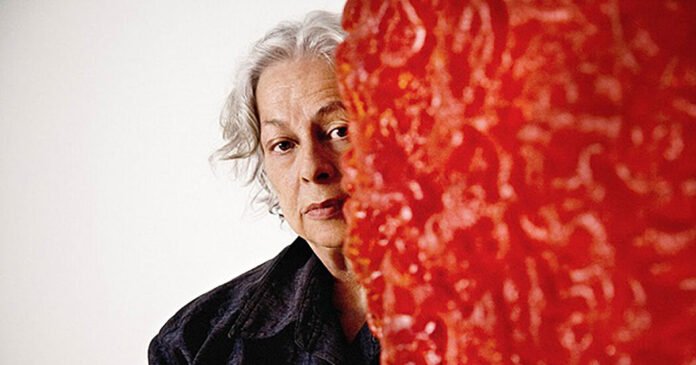Why Dior’s Jonathan Anderson Is Inspired by Lynda Benglis