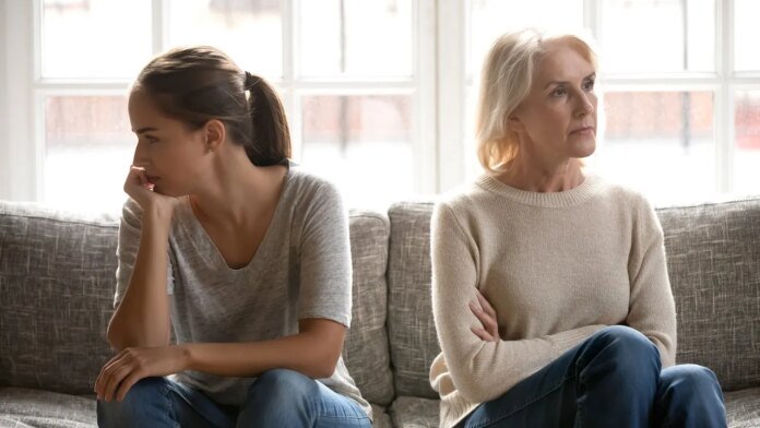 5 reasons more Americans are cutting off their own parents, according to psychologist
