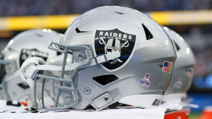 Cousins, Crosby scuffle during Raiders practice on Friday