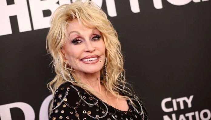 Dolly Parton shares disappointing news from doctor: 'You ain't travelling'