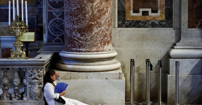 Europeans, Braced for 5th Heat Wave of 2026, Have Had Enough