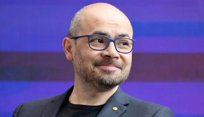Google shakes up AI leadership as DeepMind chief shifts role