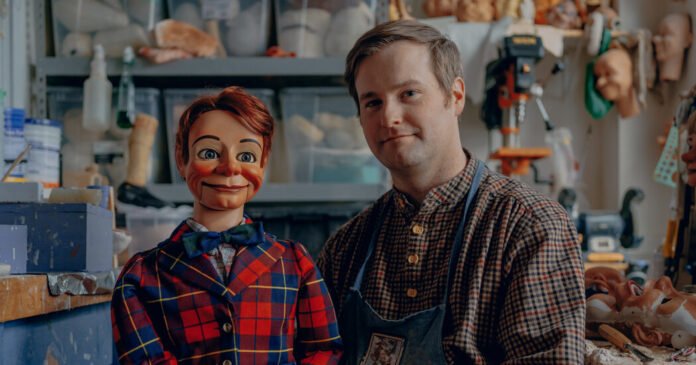 How One of the Last Ventriloquists in the Country Brings Dummies to Life