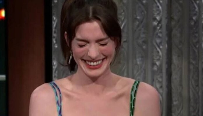 Late-night host sends Anne Hathaway into fits of laughter with dirty joke