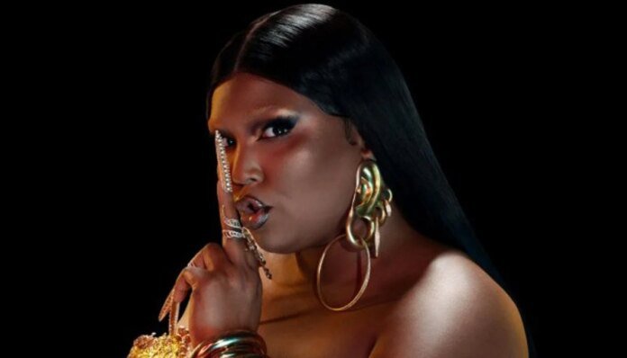 Lizzo exposes truth about internet trolls in powerful message to fans