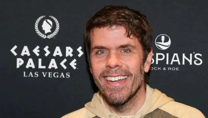 Perez Hilton's friends beg his family for ‘privacy'