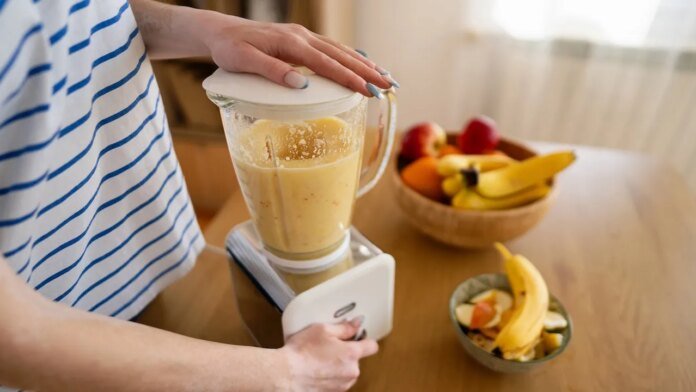 Popular smoothie ingredient may reduce one key health benefit, study suggests