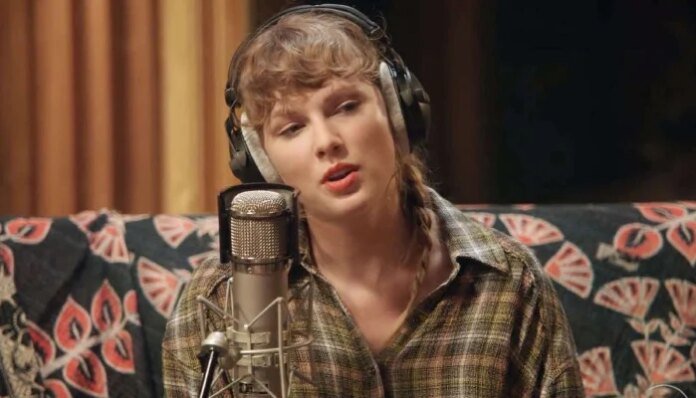 Taylor Swift teases 'Debut' 20th anniversary surprise with major hint