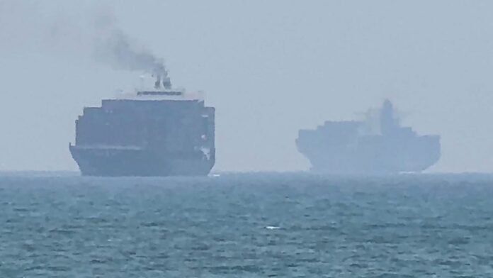Trump says Hormuz deal could be agreed Wednesday or Thursday as he  hails ‘very good’ Iran talks