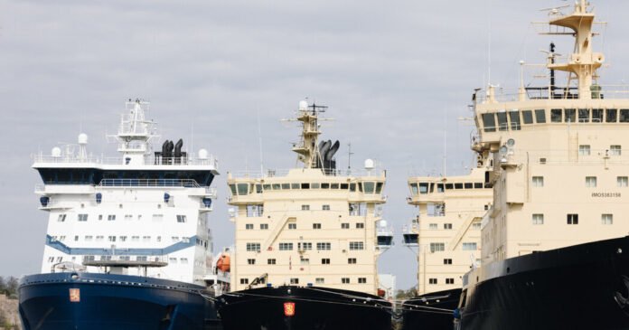 Trump’s Fixation on Arctic Ships Led to Billions in No-Bid Contracts