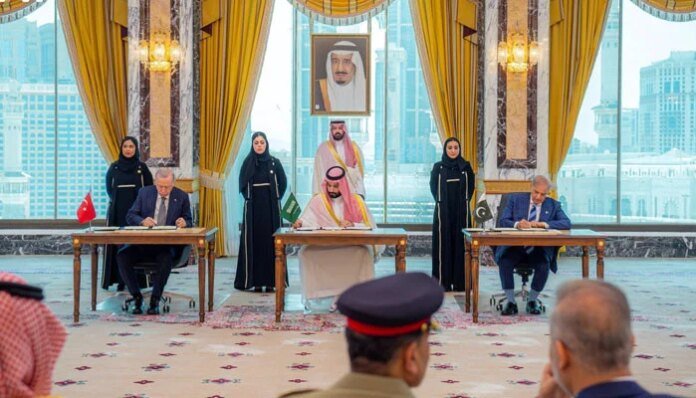 Turkiye-Pakistan-Saudi Arabia defence pact same as Nato's Article 5: FM Fidan 
